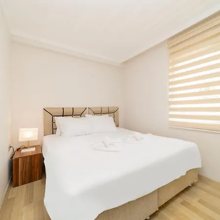 Charming Flat W Balcony Garden Pool In Apartment Antalya