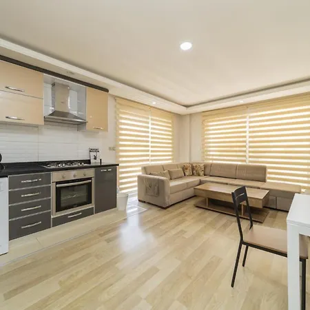 Apartment Charming Flat W Balcony Garden Pool In *